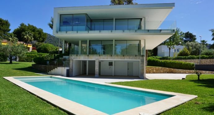 COSTA DE LOS PINOS: Moderne Meerblick-Villa in bevorzugter, ruhiger Wohnlage im Erstbezug!