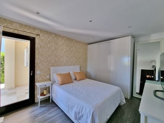 PORTO CRISTO: Traumhafte Meerblick-Villa mit exklusiver Ausstattung in ruhiger, strandnaher Wohnlage